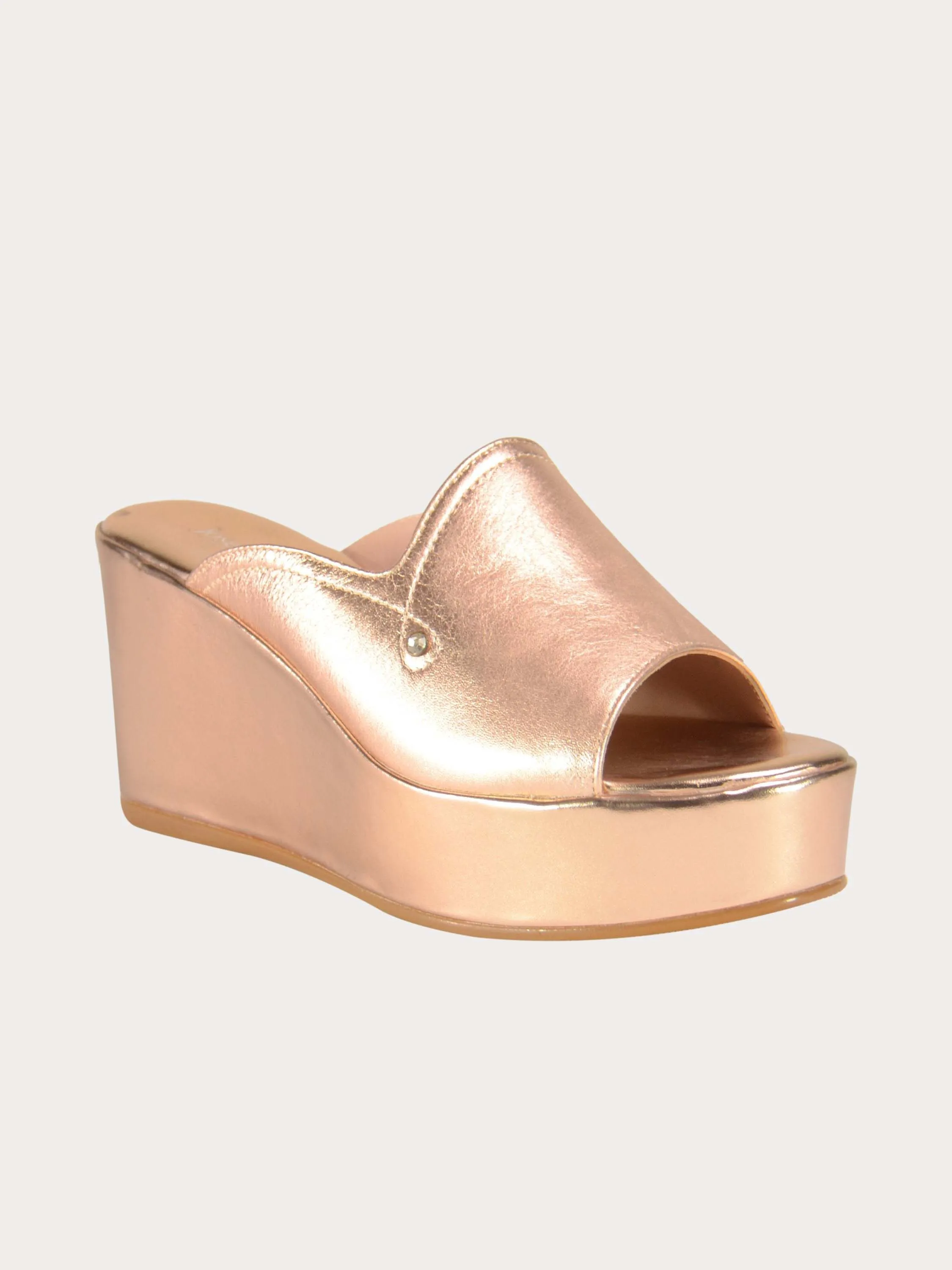 Josef Seibel Shiny Leather Wedges