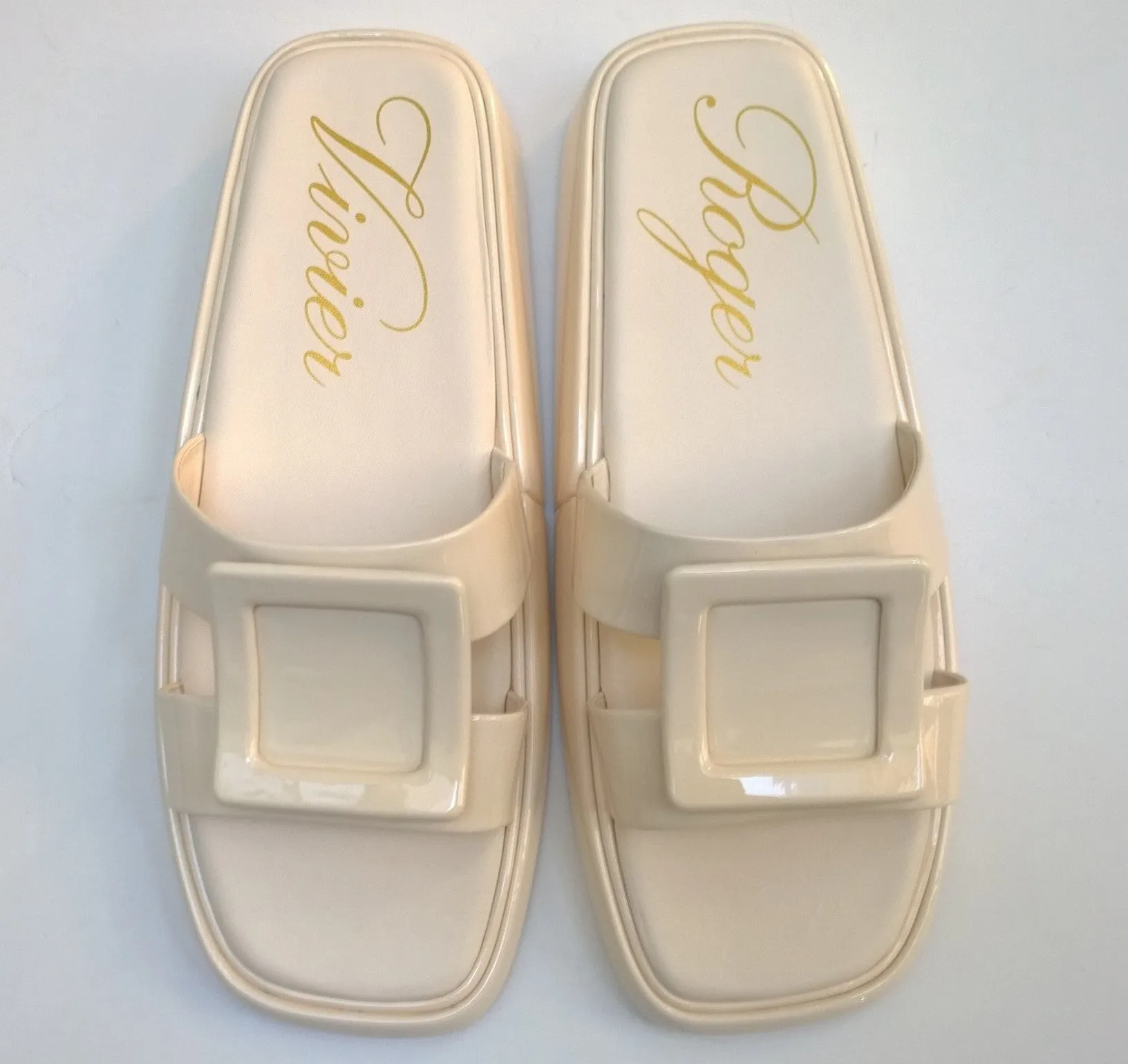 Roger Vivier Slide Mule 35mm Buckle Sandal Flats Dip Cream Patent Leather