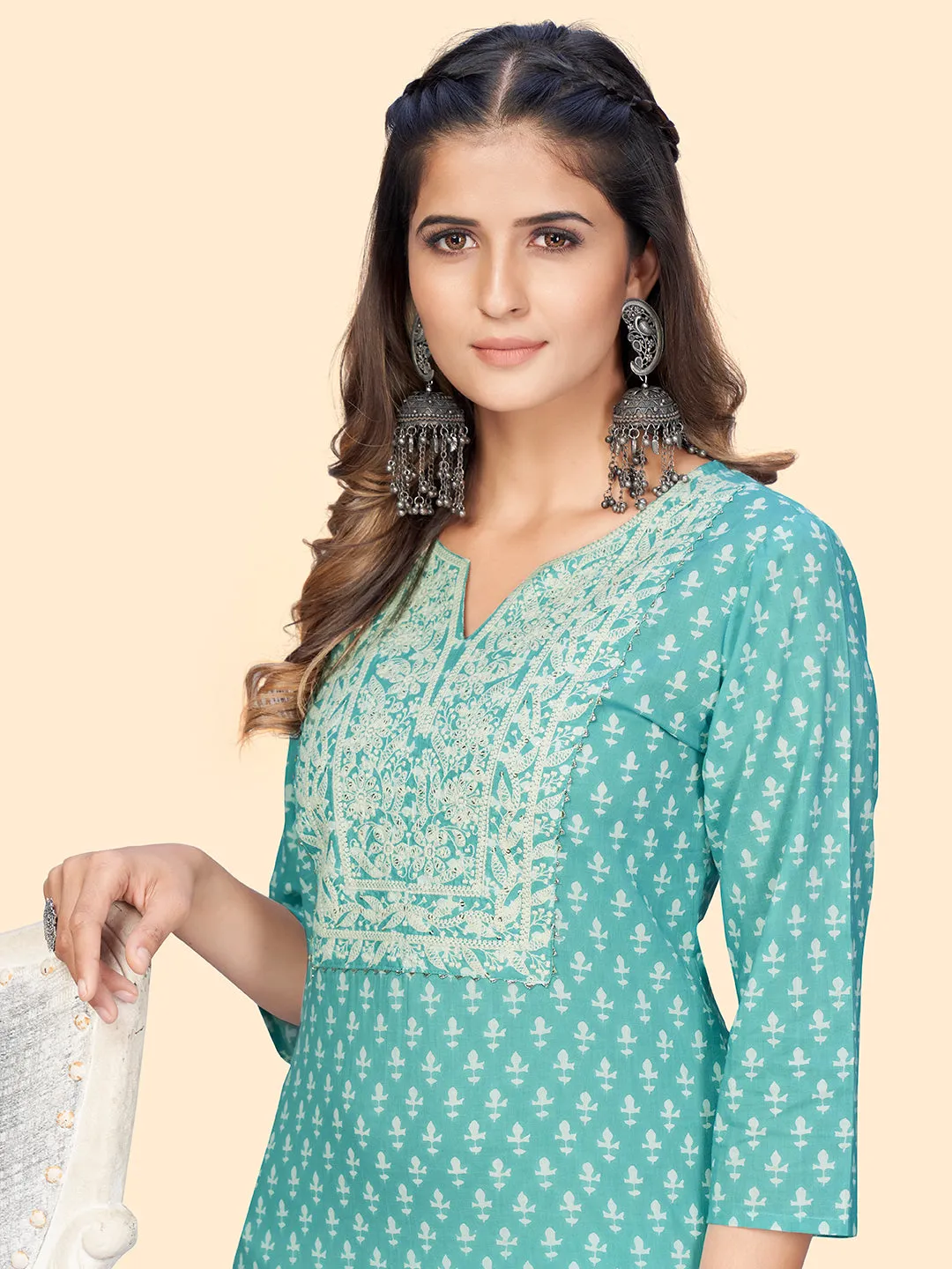 Women'S Print & Embroidered Straight Cotton Turquoise Stitched Kurta