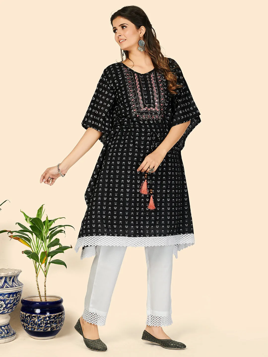 Women'S Print & Mirror Work  Cotton Black Stitched Kaftan Kurta With Pant Set