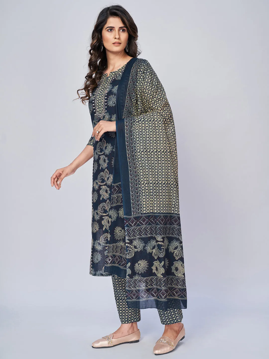 Women'S Printed & Embroidered Straight Cotton Blue Kurta Pant With Dupatta