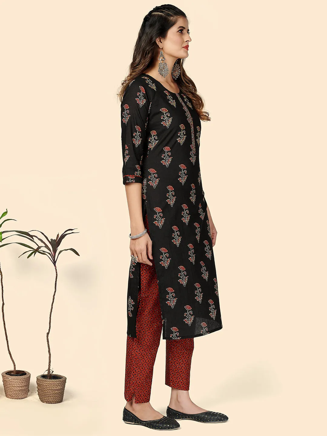 Women'S Printed & Sequience Work Straight Cotton Black Stitched Kurta Pant With Dupatta