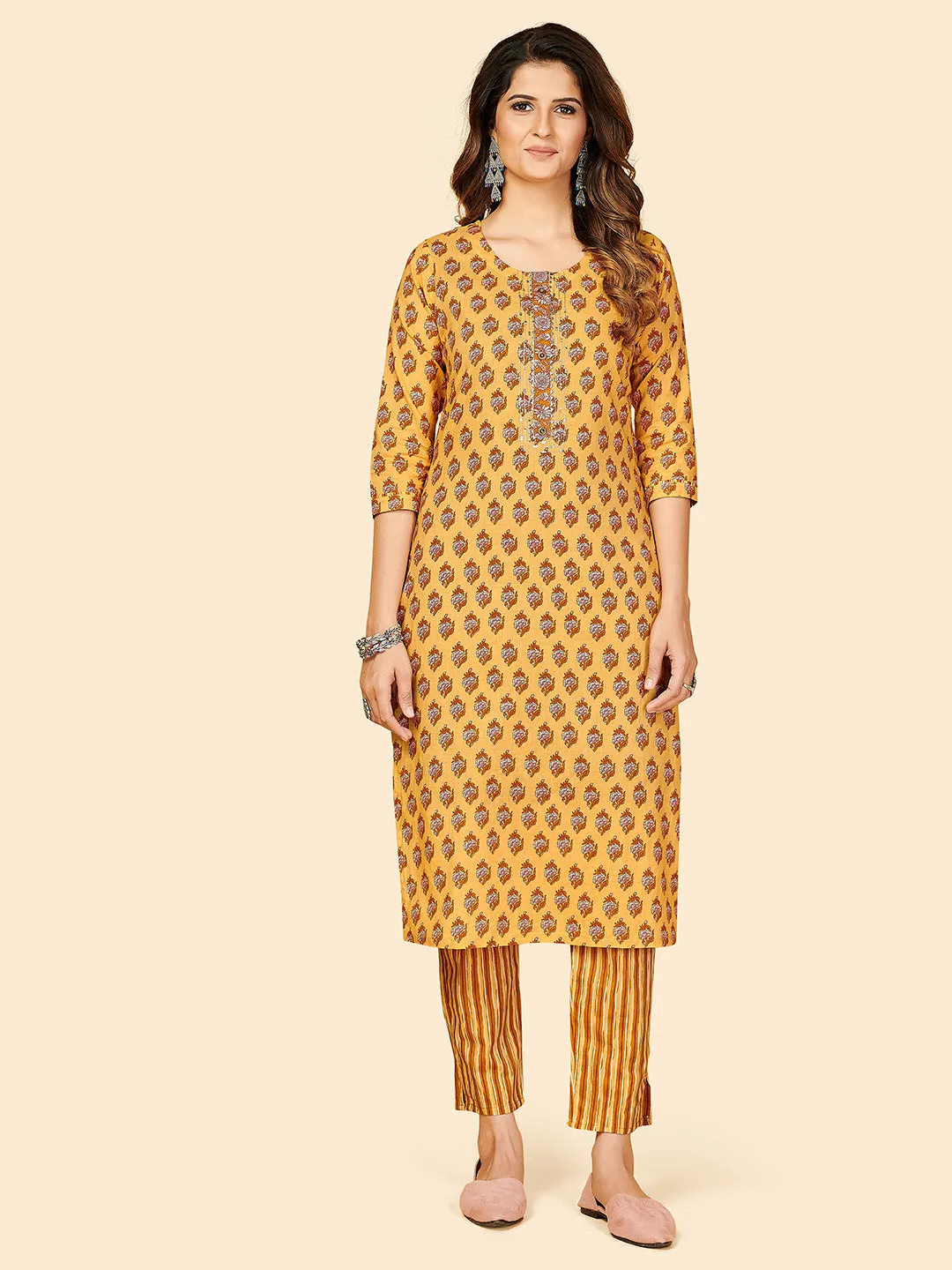 Women'S Printed & Sequience Work Straight Cotton Yellow Stitched Kurta With Pant