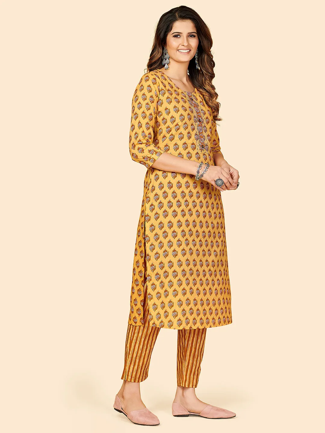 Women'S Printed & Sequience Work Straight Cotton Yellow Stitched Kurta With Pant