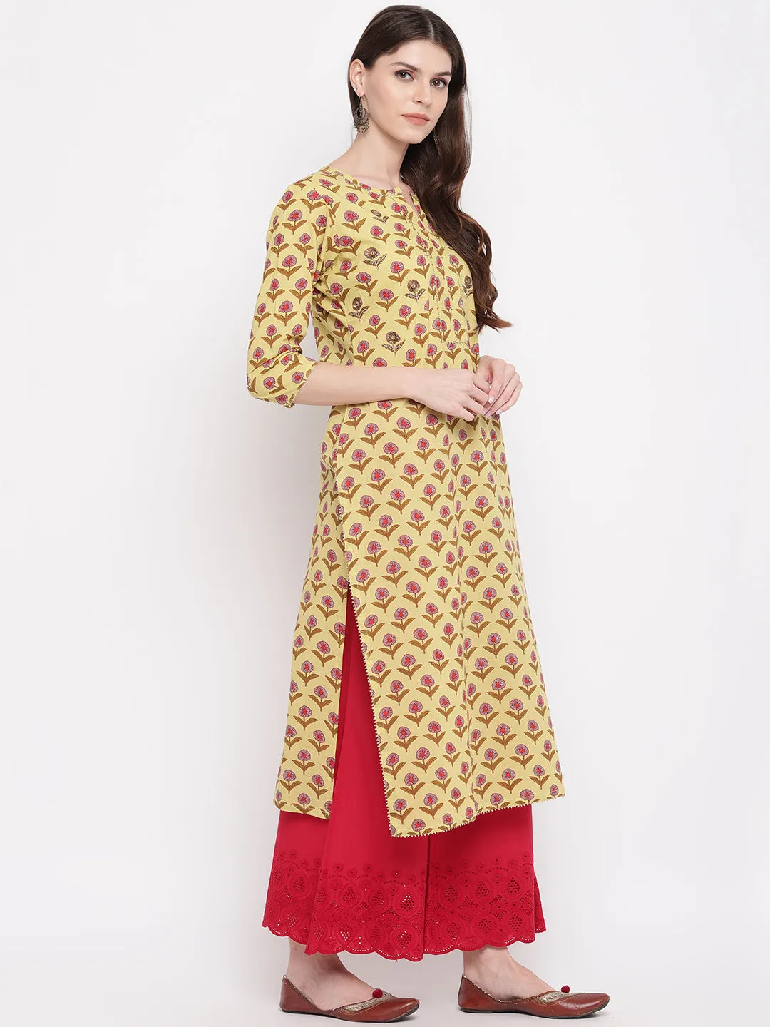 Women'S Printed,Gota Patti Work, Sequience Work Straight Cotton Yellow Kurti