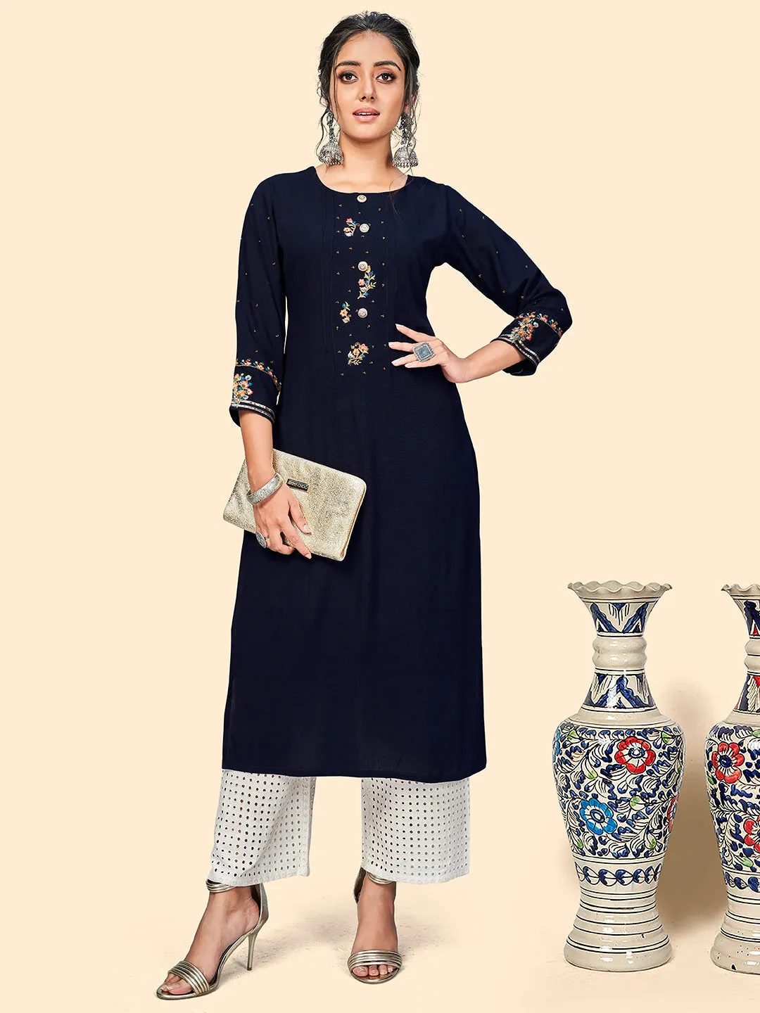 Women'S Viscose Embroidered Straight Stitched Kurta